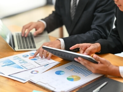 photo when to hire a tax consultant 400x300 1